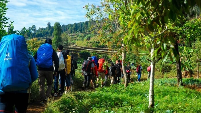 jalur pendakian gunung gede via putri