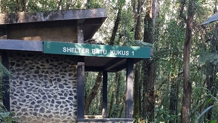 istilah pendakian gunung - shelter