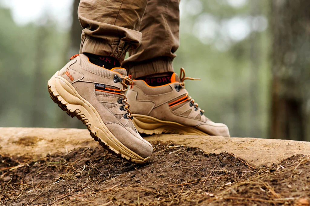 Sepatu Gunung Murah Terbaik